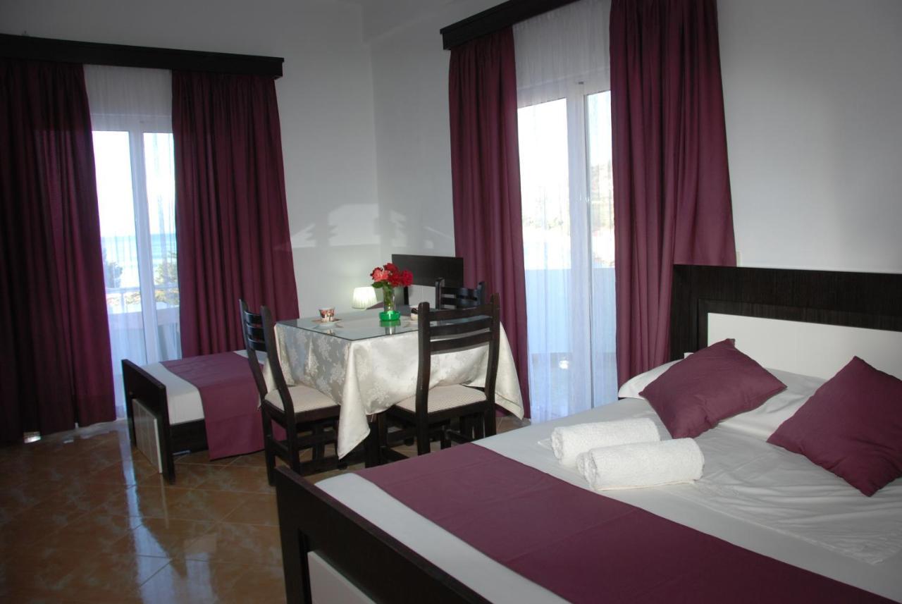 Seli'S Villa Ksamil Bagian luar foto