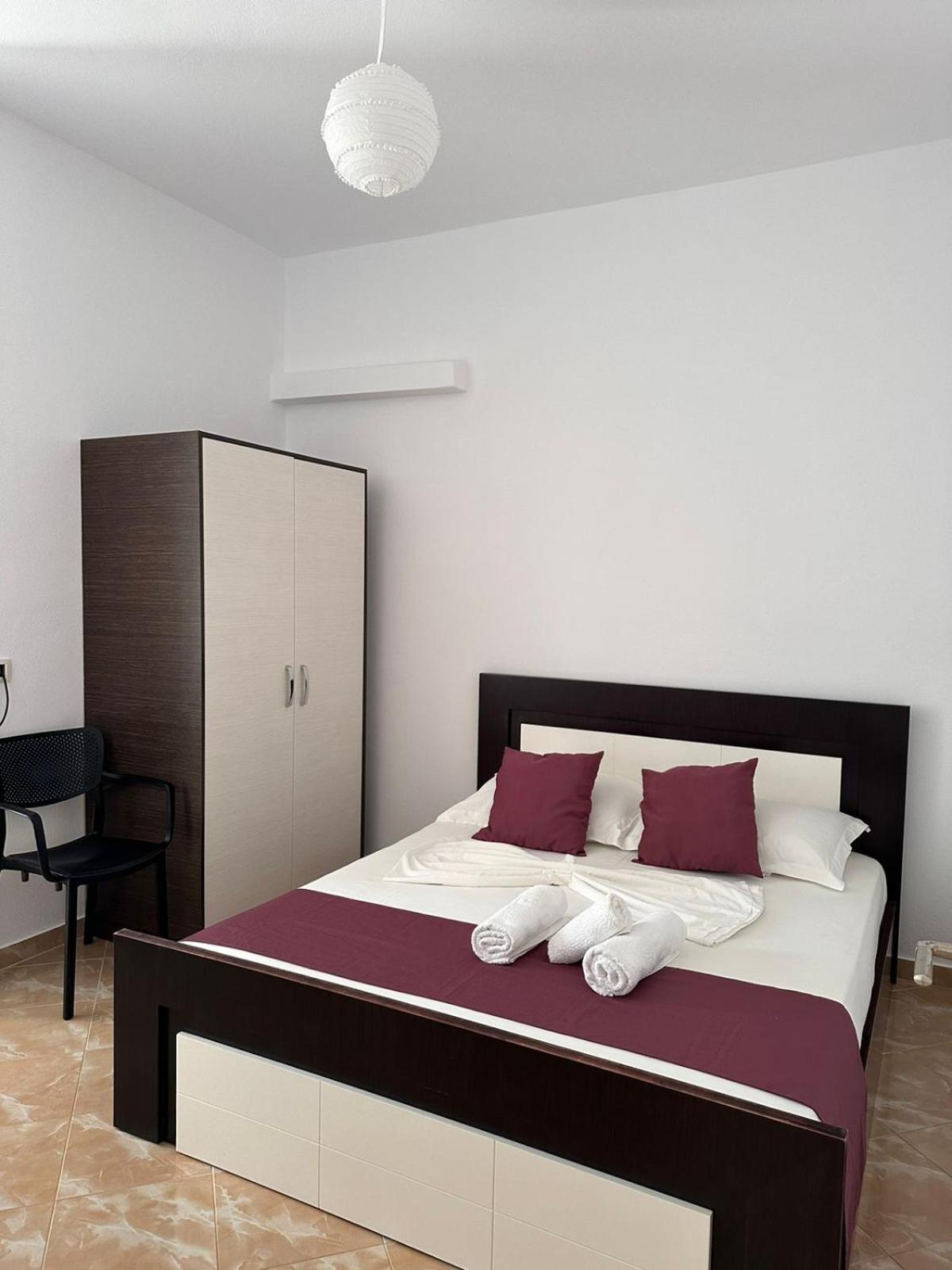 Seli'S Villa Ksamil Bagian luar foto