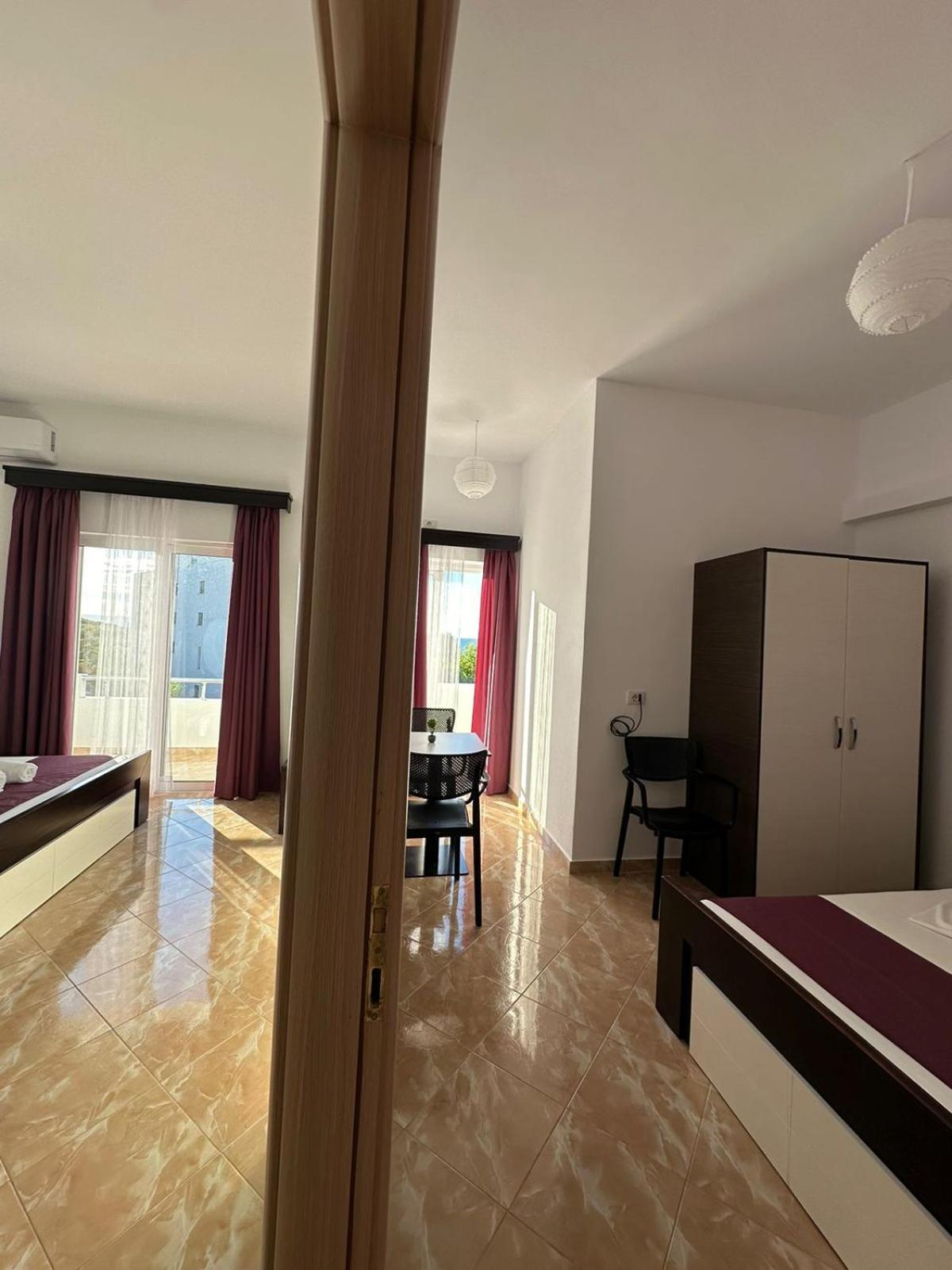 Seli'S Villa Ksamil Bagian luar foto