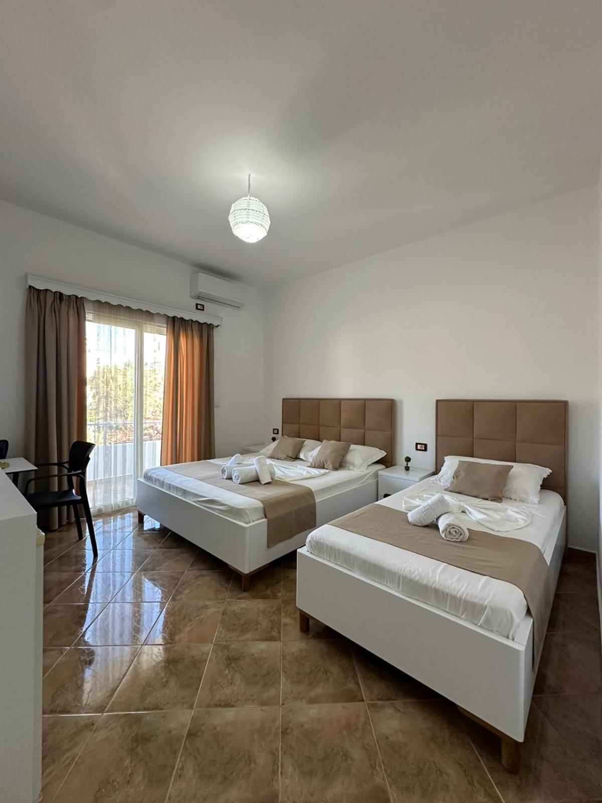 Seli'S Villa Ksamil Bagian luar foto