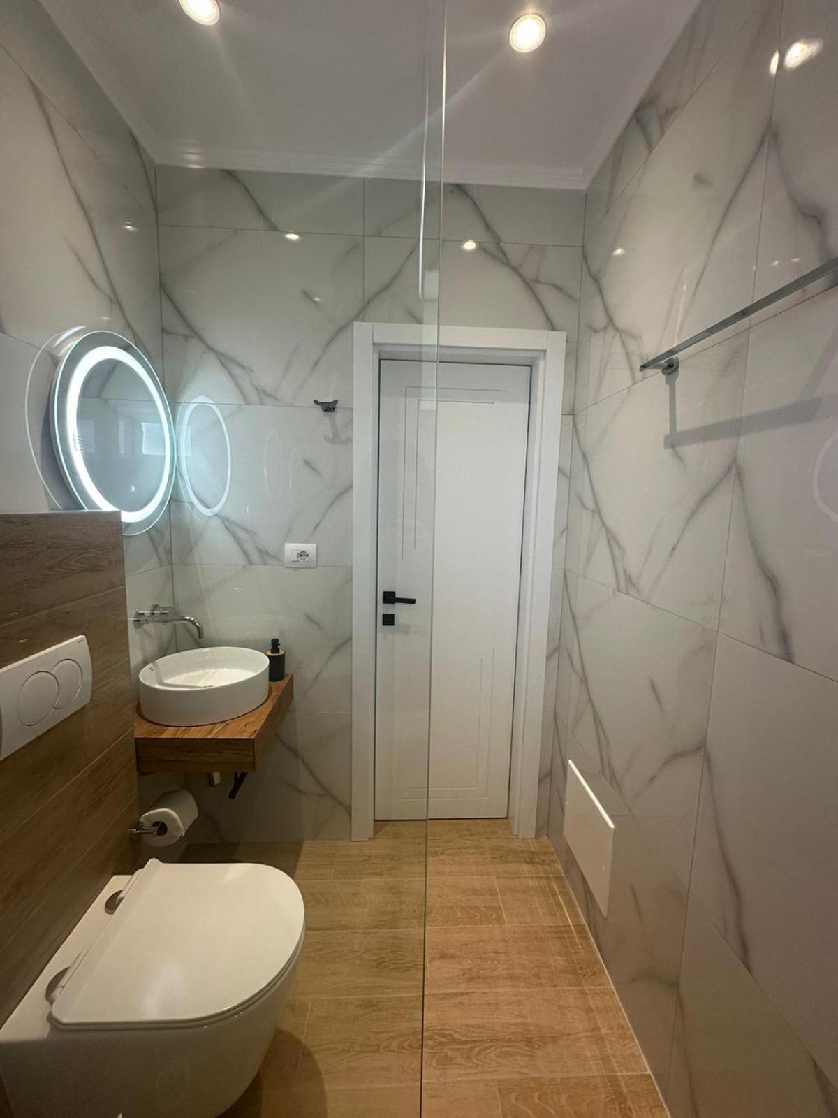 Seli'S Villa Ksamil Bagian luar foto