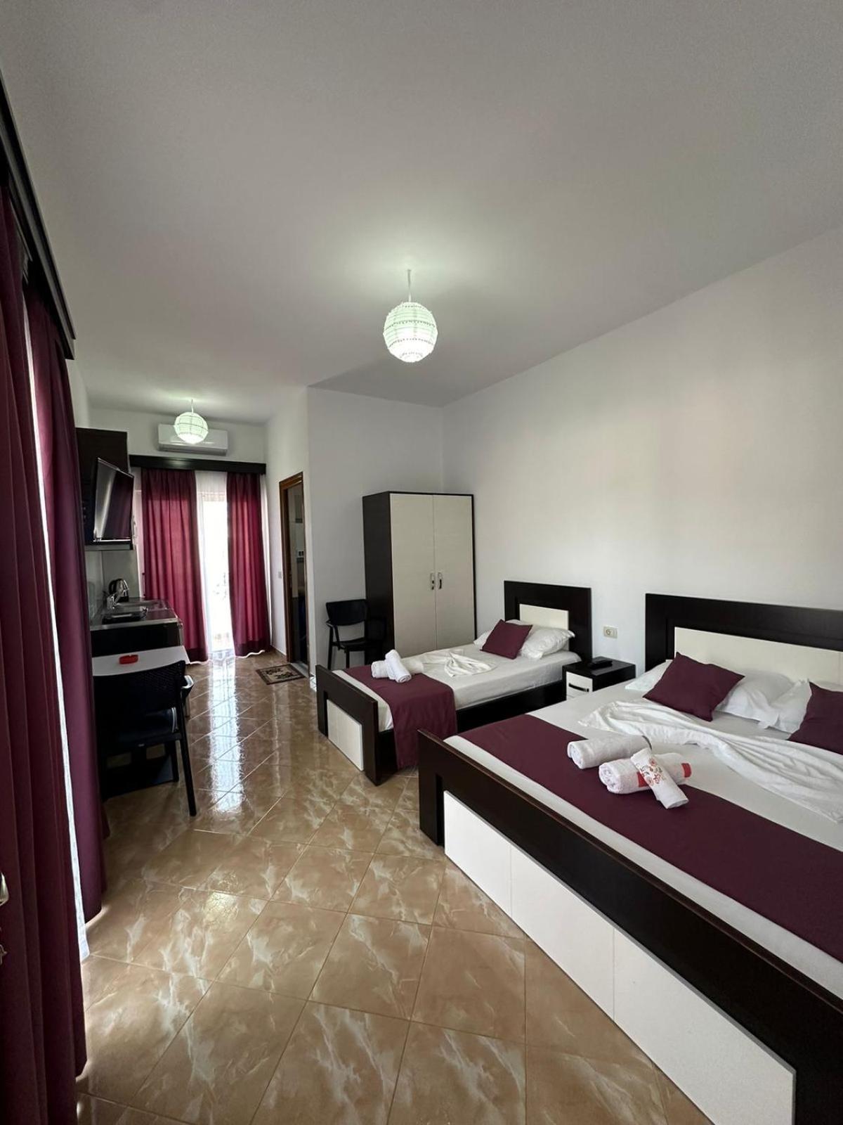 Seli'S Villa Ksamil Bagian luar foto