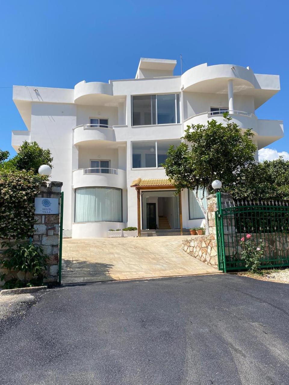 Seli'S Villa Ksamil Bagian luar foto