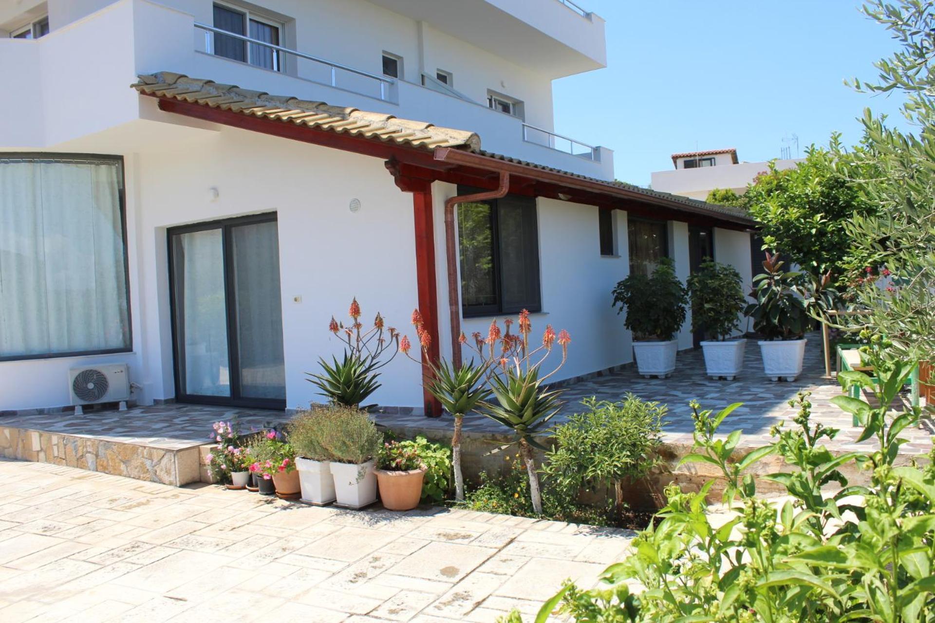 Seli'S Villa Ksamil Bagian luar foto