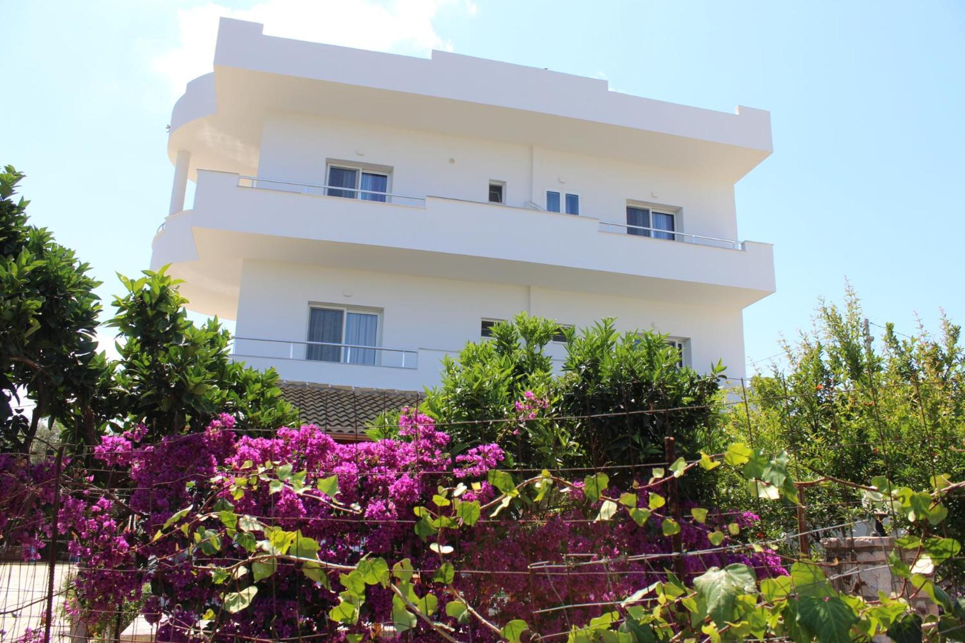 Seli'S Villa Ksamil Bagian luar foto