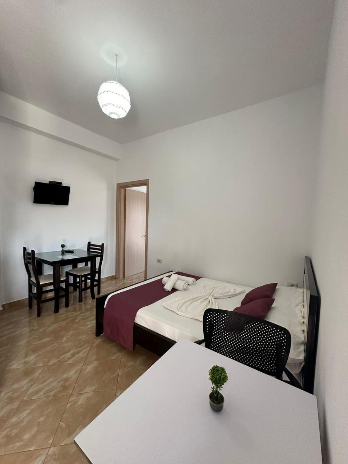 Seli'S Villa Ksamil Bagian luar foto